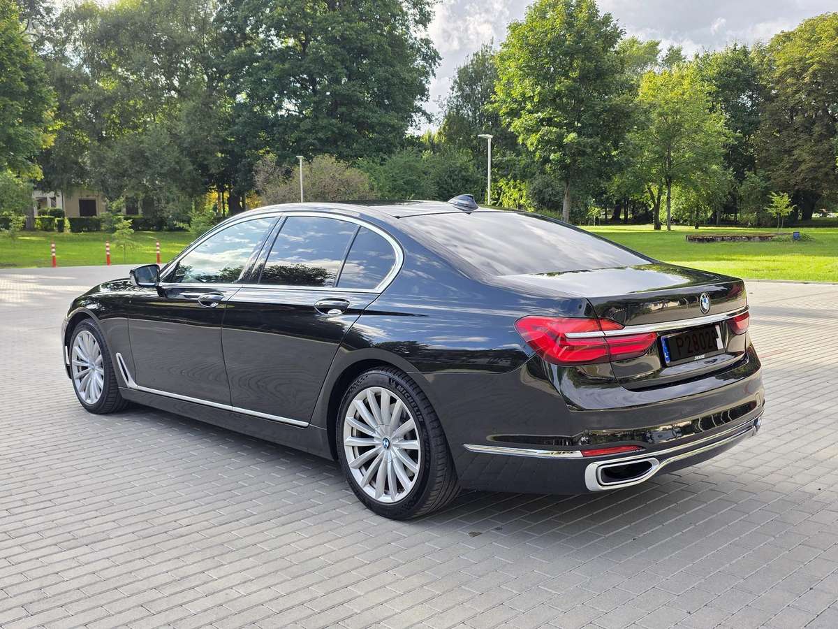 BMW 730, 3.0 l., Седан