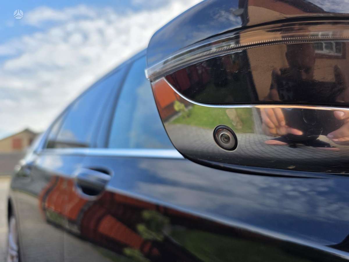 BMW 730, 3.0 l., Седан