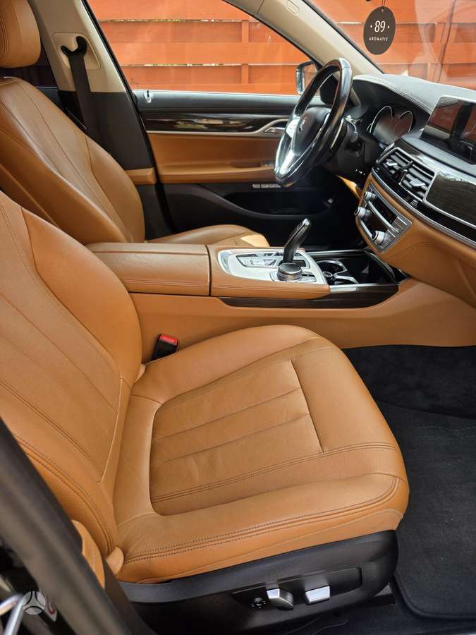 BMW 730, 3.0 l., Седан