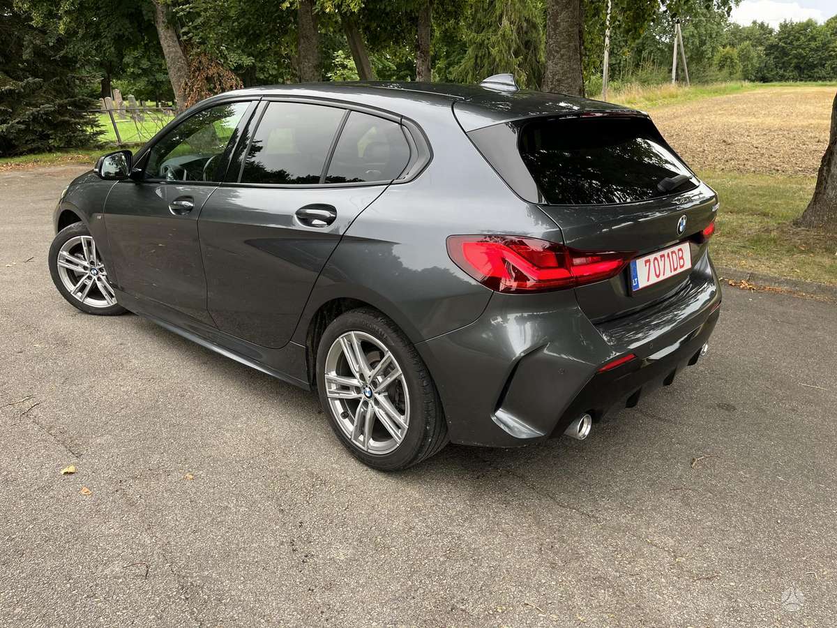 BMW 118, 2.0 l., hatchback