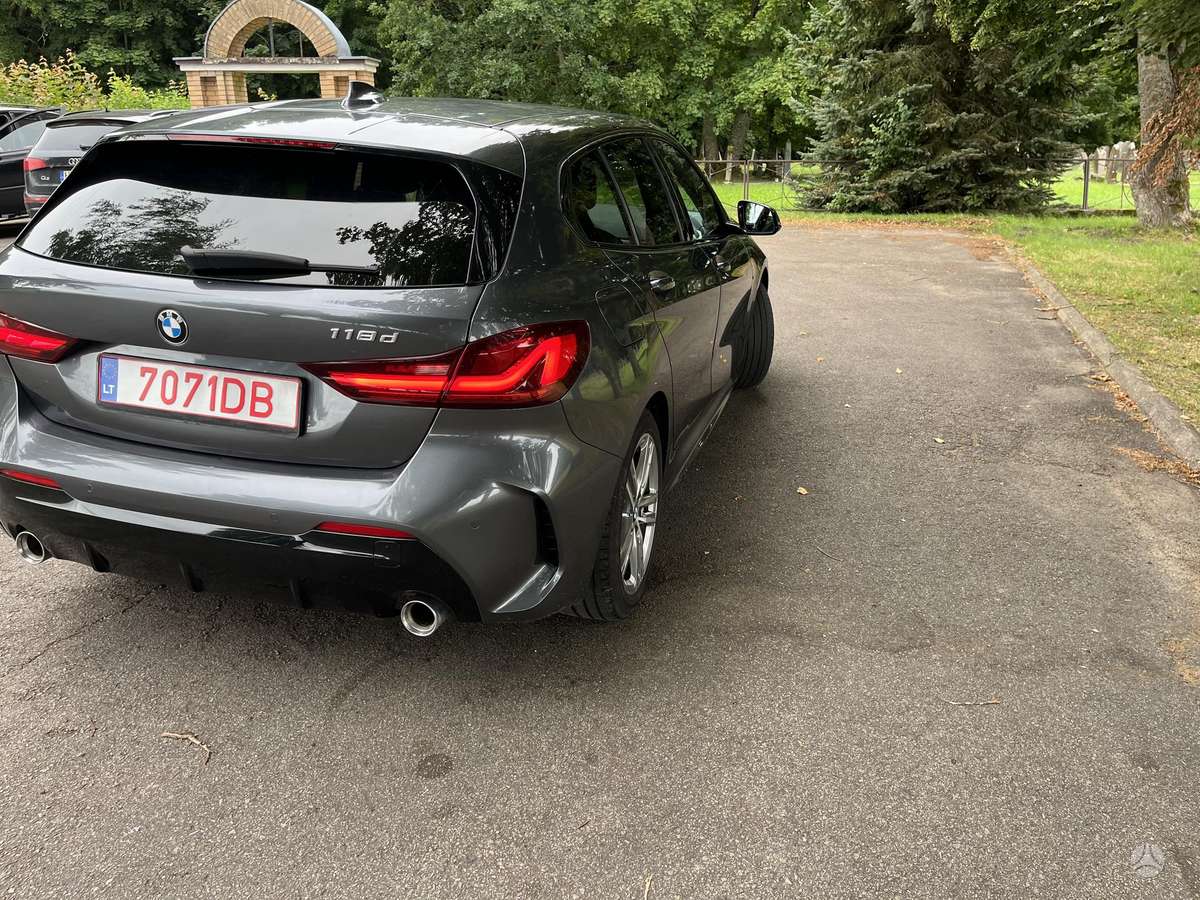 BMW 118, 2.0 l., Хэтчбек