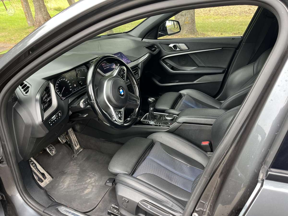 BMW 118, 2.0 l., Хэтчбек