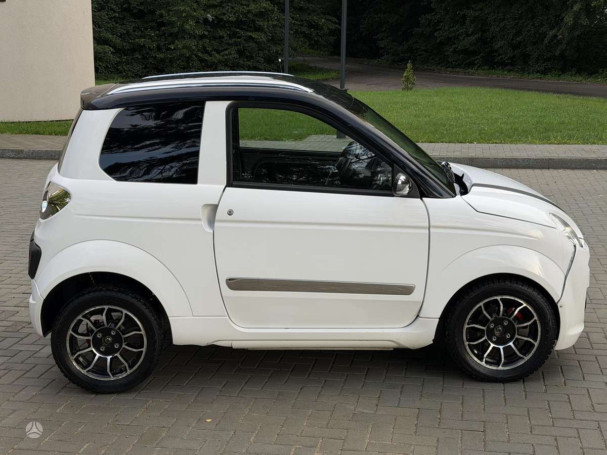 Microcar Mgo, 0.5 l., Хэтчбек