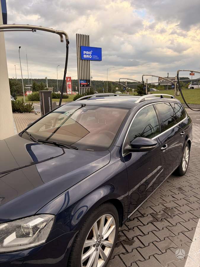Volkswagen Passat, 2.0 l., Универсал