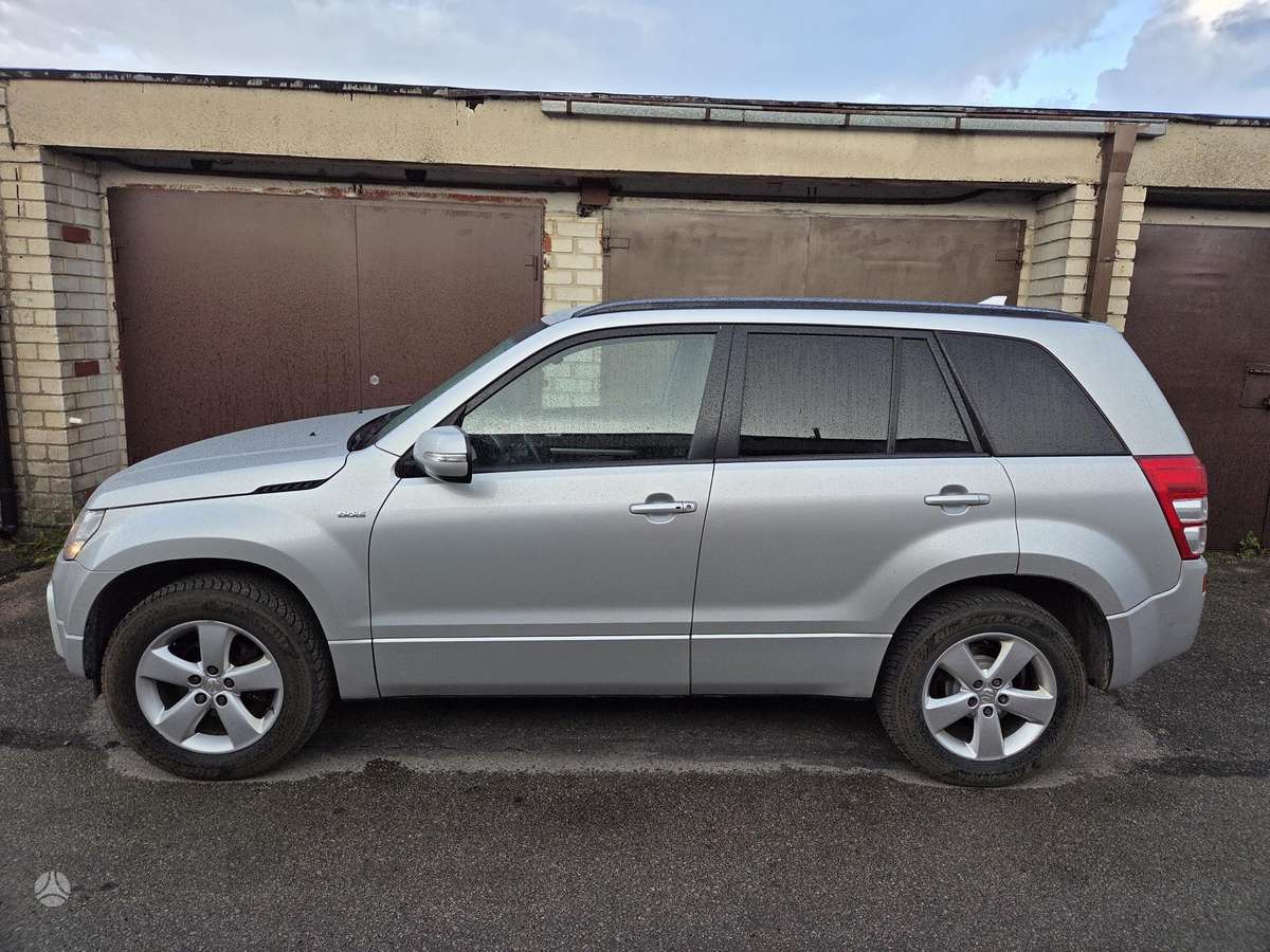 Suzuki Grand Vitara - 1