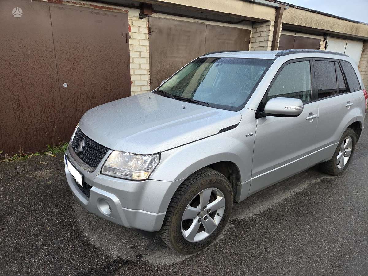 Suzuki Grand Vitara - 2