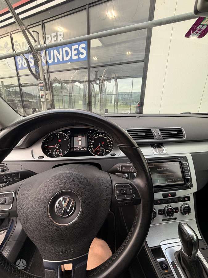 Volkswagen Passat, 2.0 l., Универсал