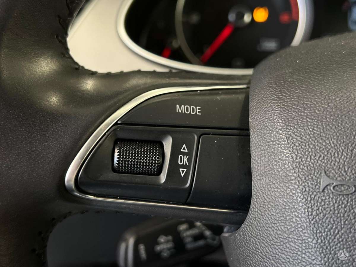 Audi A4, 2.0 l., Седан