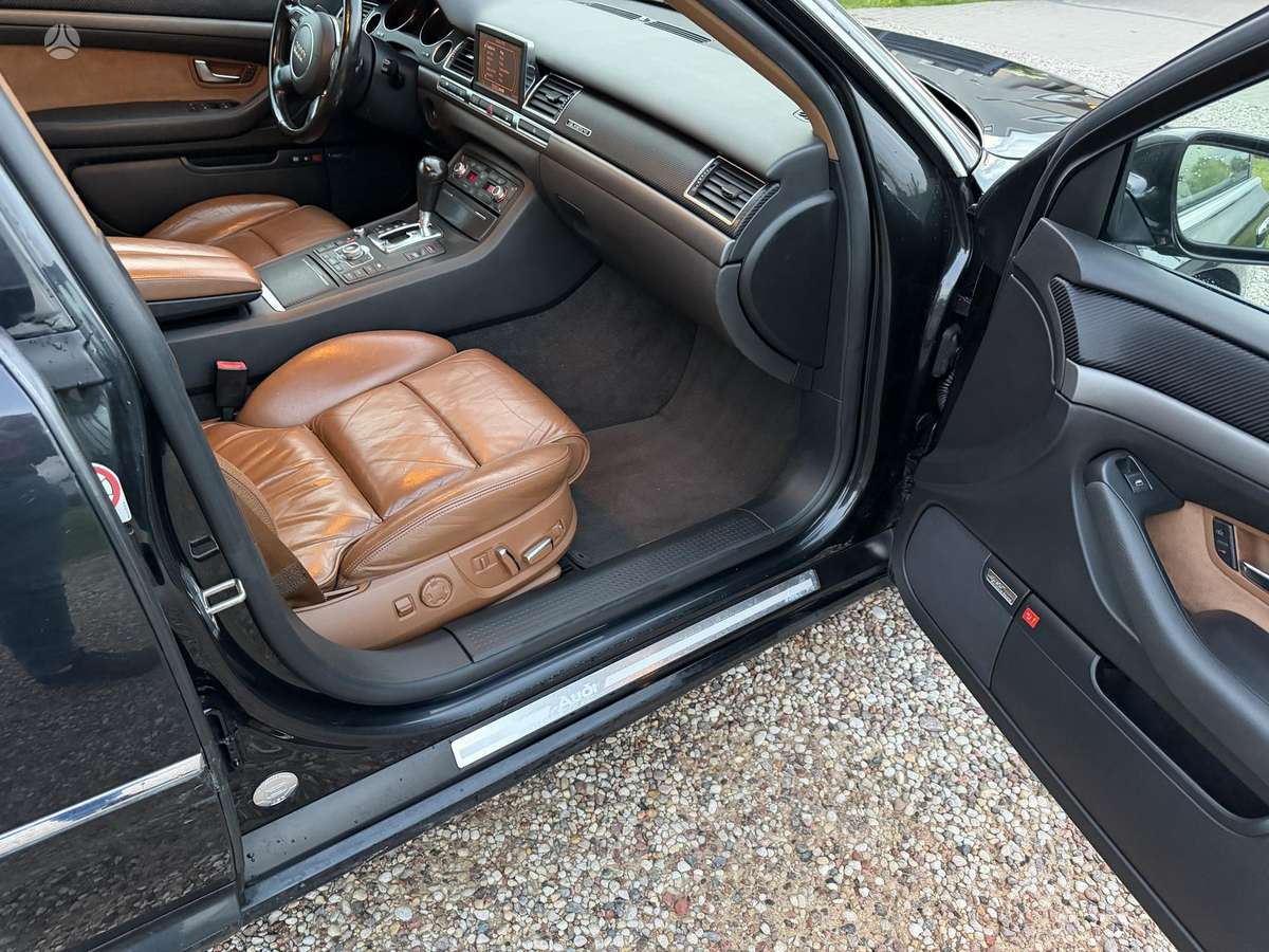 Audi A8, 3.9 l., sedanas
