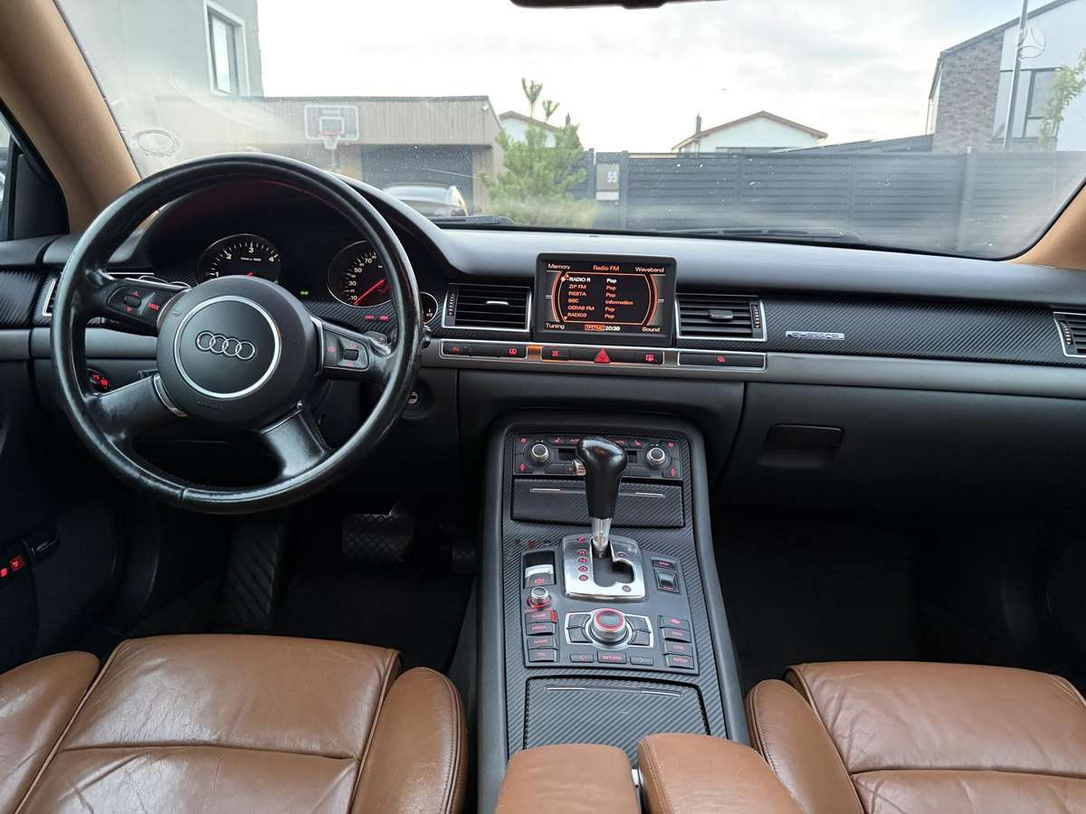 Audi A8, 3.9 l., Седан