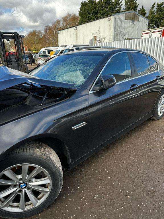 BMW 5 serija