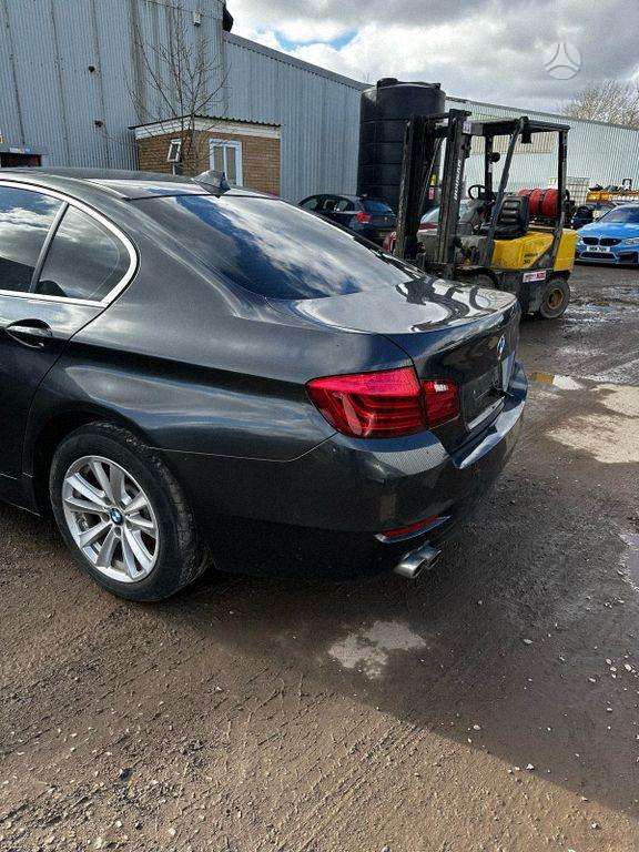 BMW 5 serija