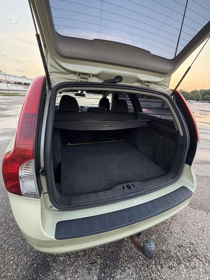 Volvo V50, 2.5 l., Универсал