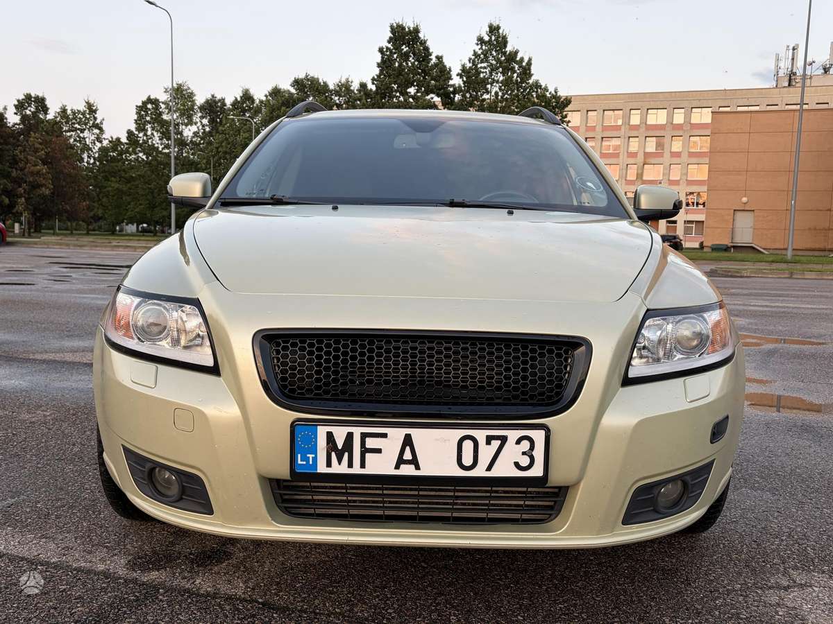 Volvo V50 - 2