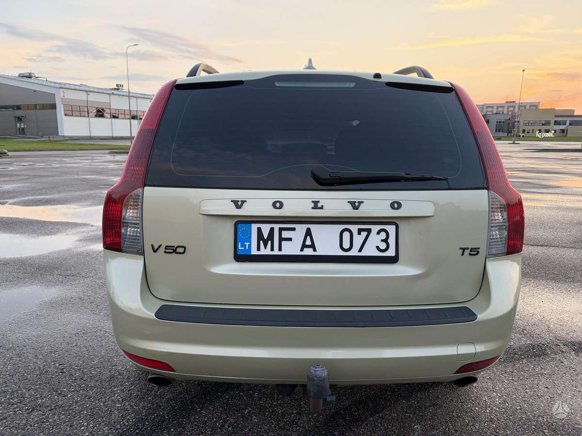 Volvo V50, 2.5 l., Универсал
