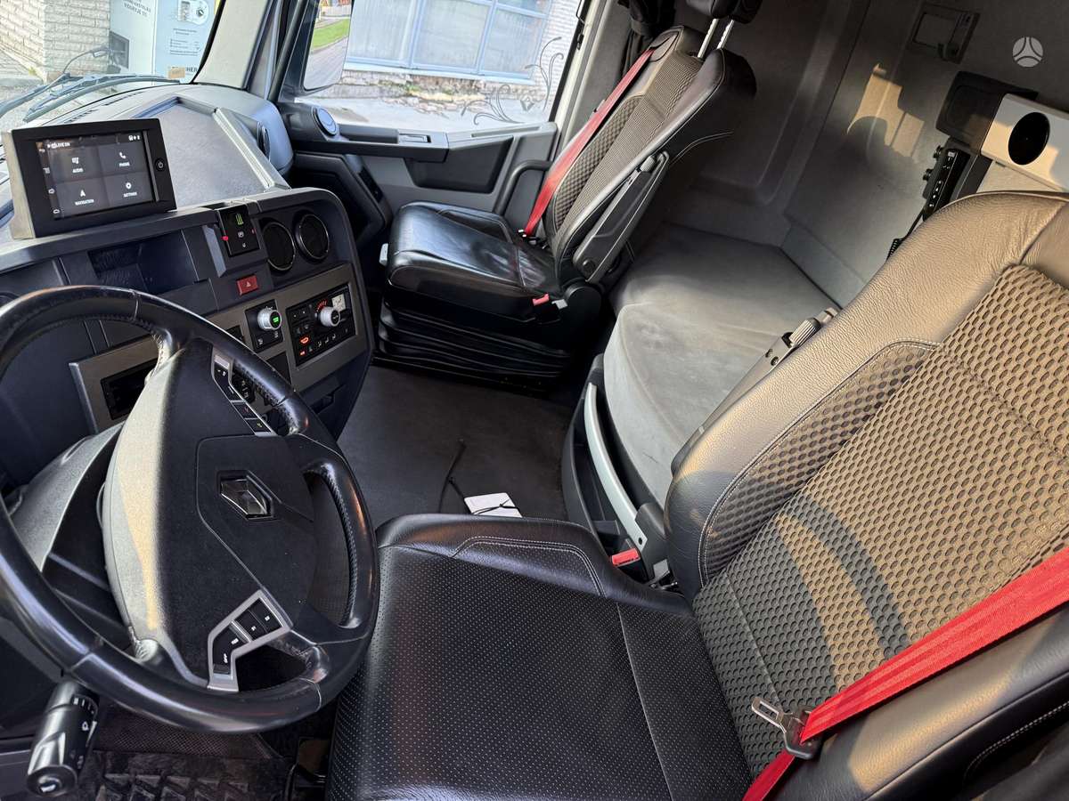 Renault T 520, 1 спальное место