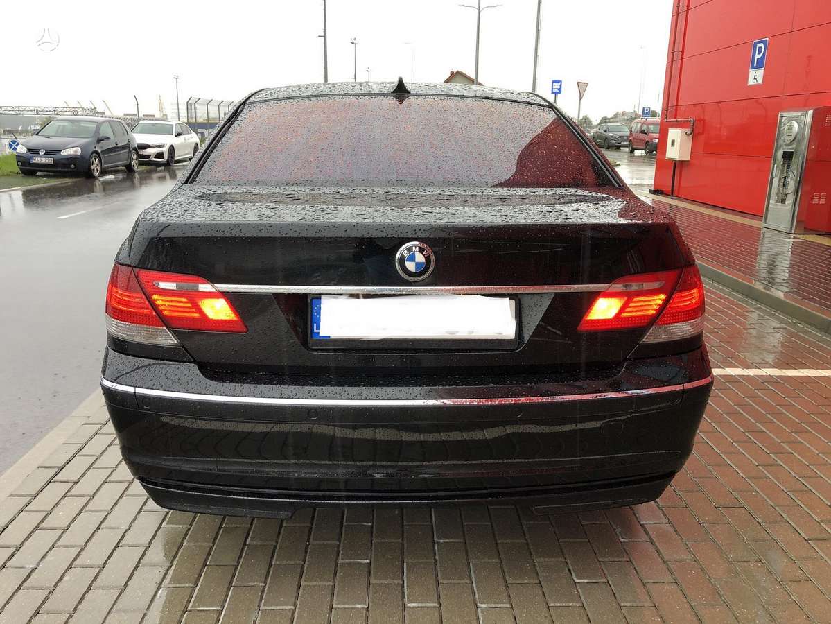 BMW 730, 3.0 l., Седан