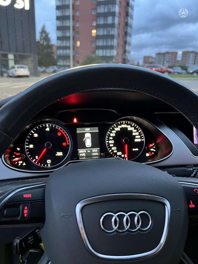 Audi A4, 2.0 l., universalas