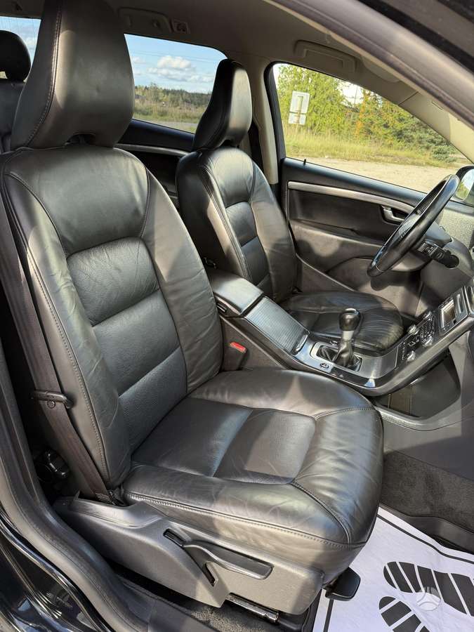 Volvo V70, 2.0 l., Универсал