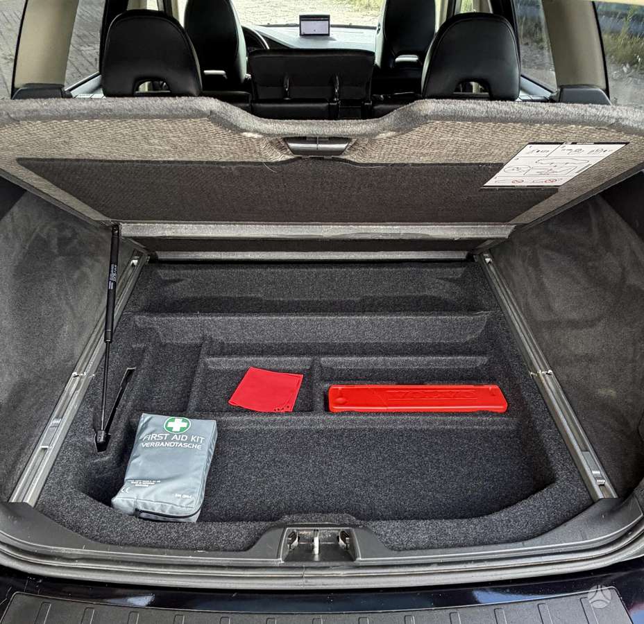 Volvo V70, 2.0 l., Универсал
