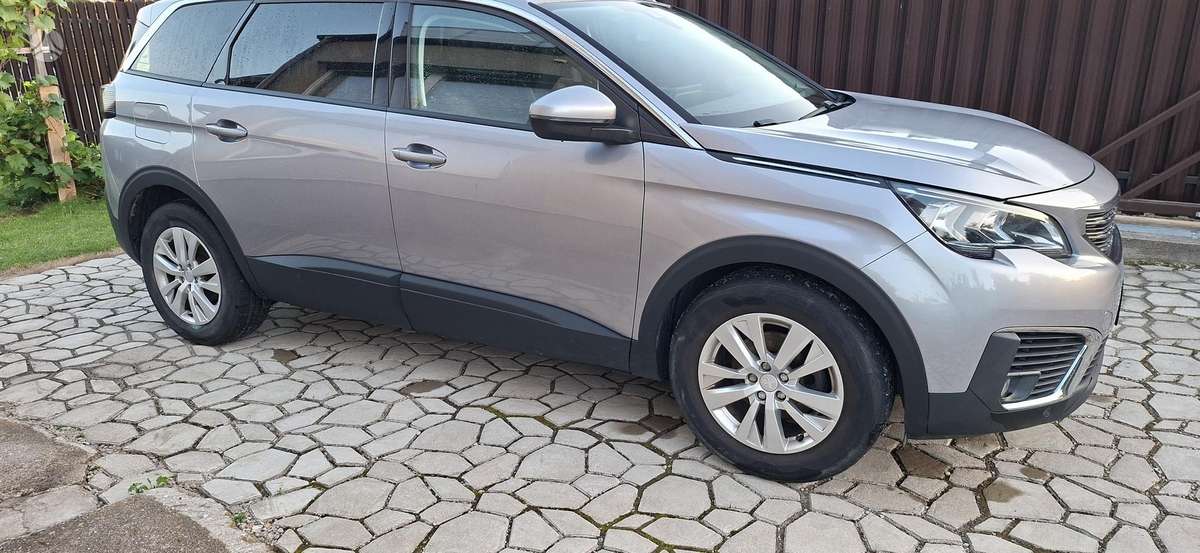 Peugeot 5008 - 2