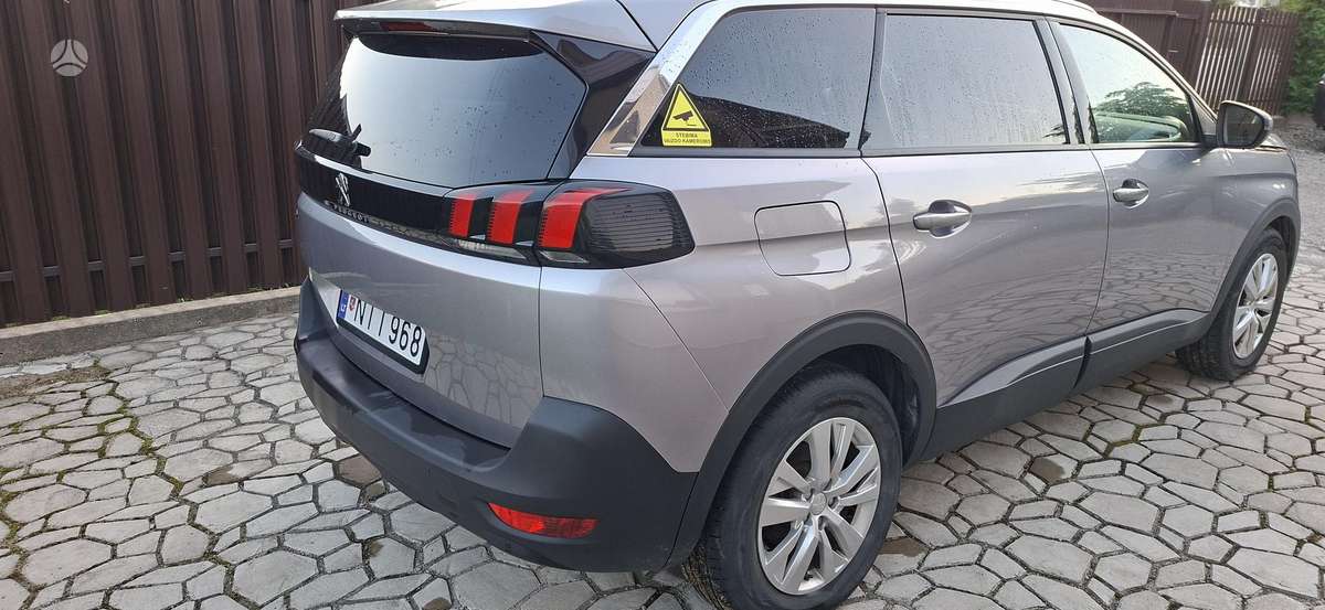Peugeot 5008 - 3