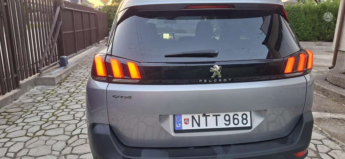 Peugeot 5008 - 4
