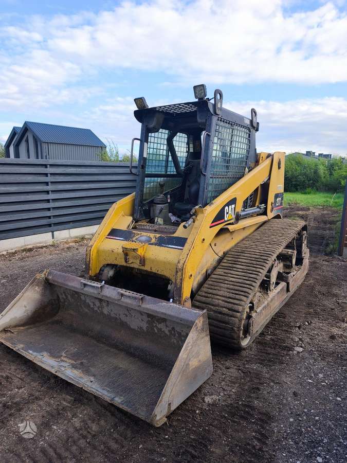 Caterpillar 277, mini loaders