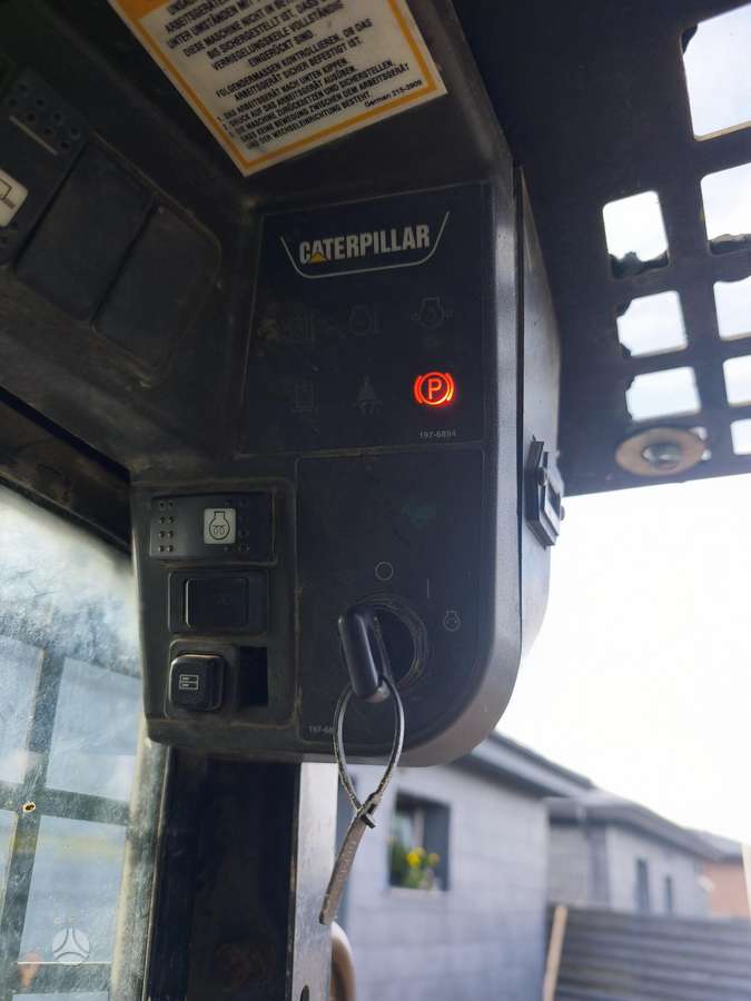 Caterpillar 277, мини-погрузчики