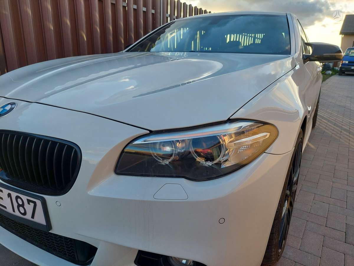 BMW 520, 2.0 l., Седан