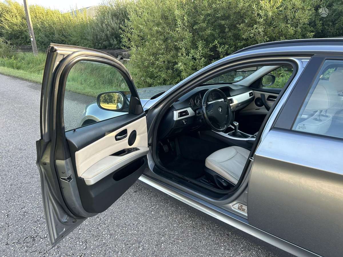 BMW 318, 2.0 l., Универсал