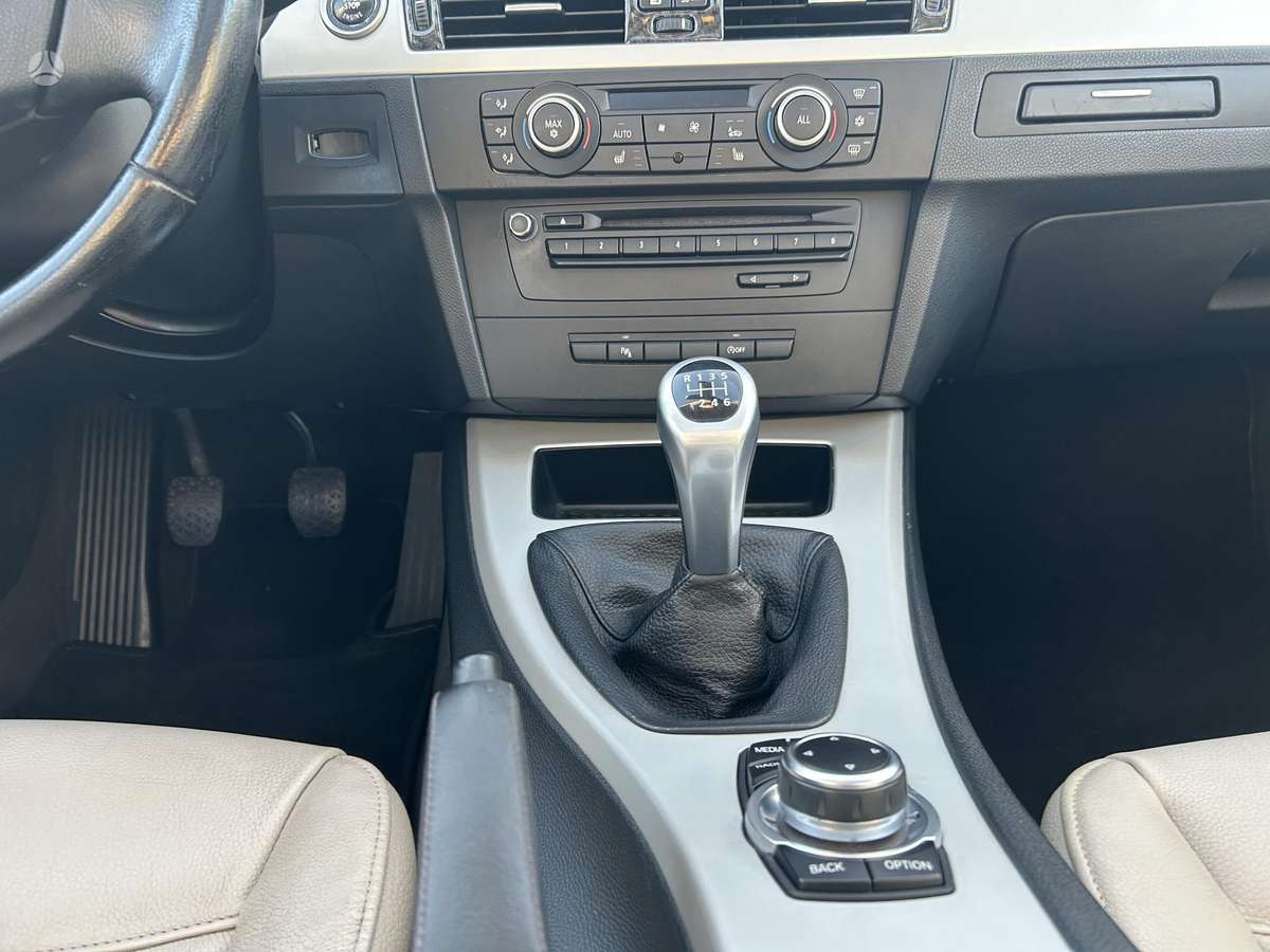 BMW 318, 2.0 l., Универсал
