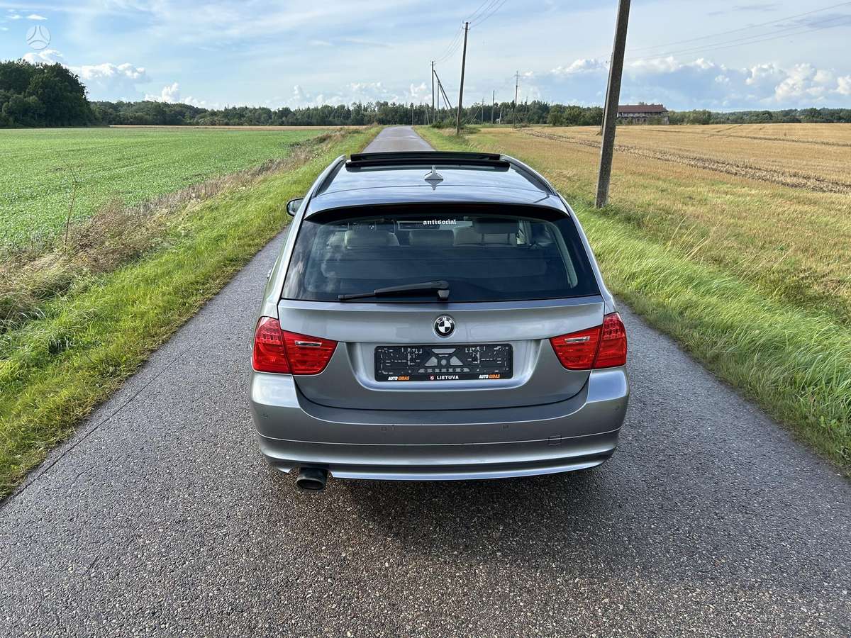 BMW 318, 2.0 l., wagon