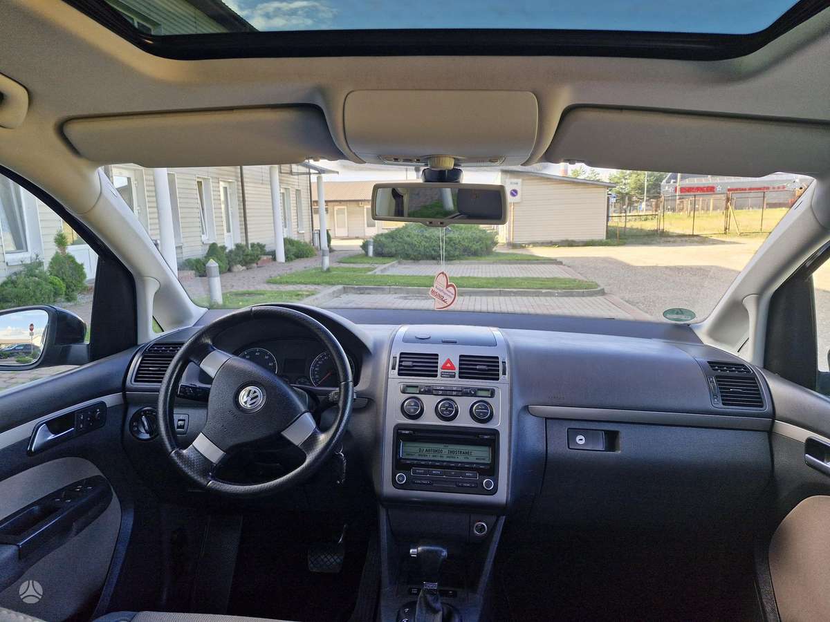 Volkswagen Cross Touran - 6