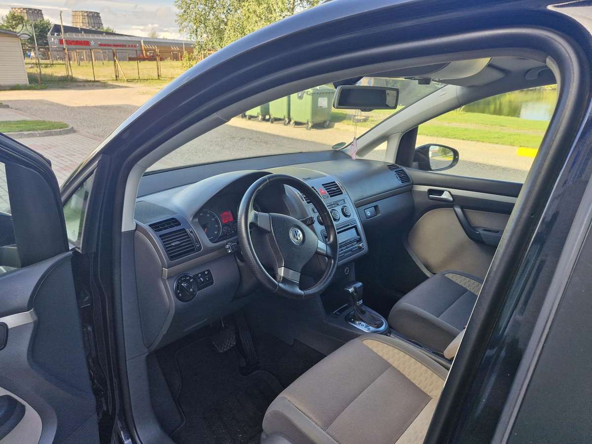 Volkswagen Cross Touran - 7