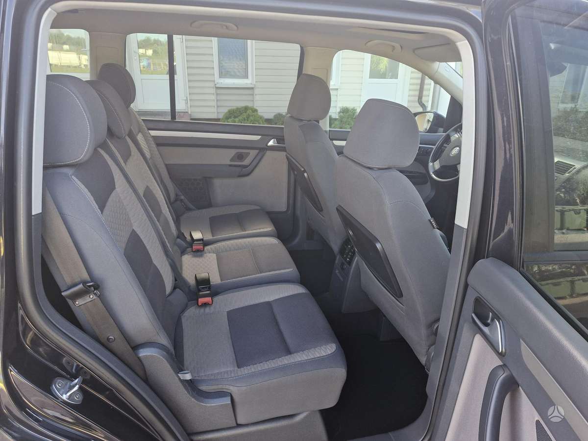 Volkswagen Cross Touran - 8