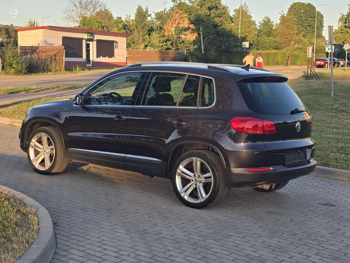 Volkswagen Tiguan - 8