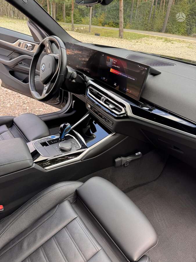BMW i4, 84 kWh, hatchback