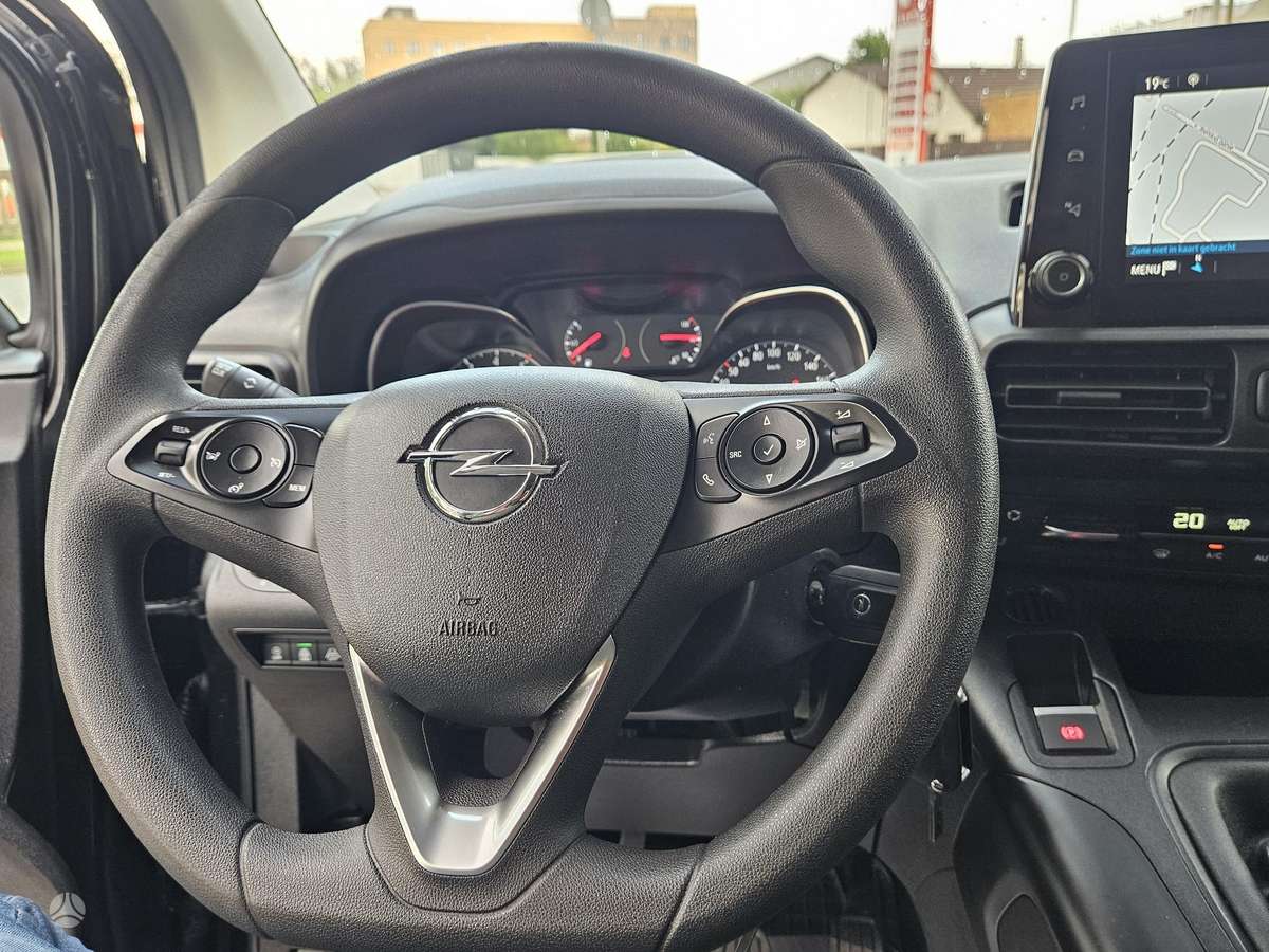 Opel Combo, 1.2 l., Минивэн