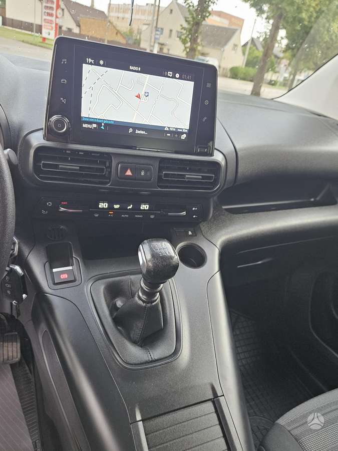 Opel Combo, 1.2 l., Минивэн