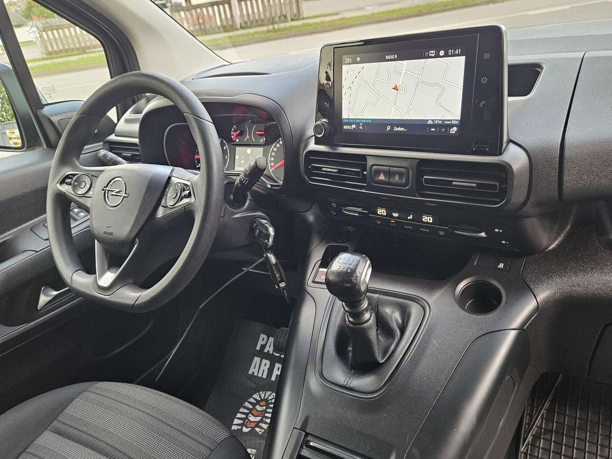 Opel Combo, 1.2 l., Минивэн