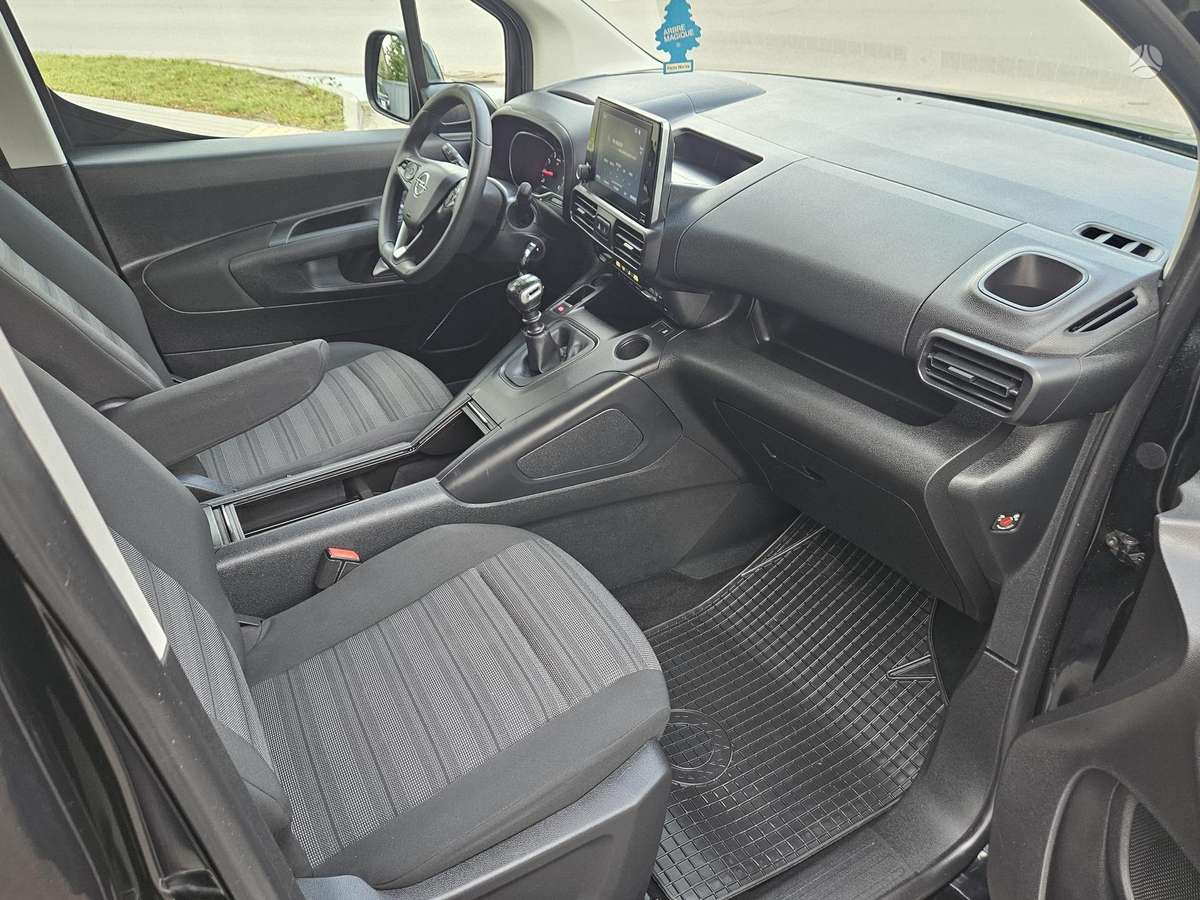 Opel Combo, 1.2 l., Минивэн