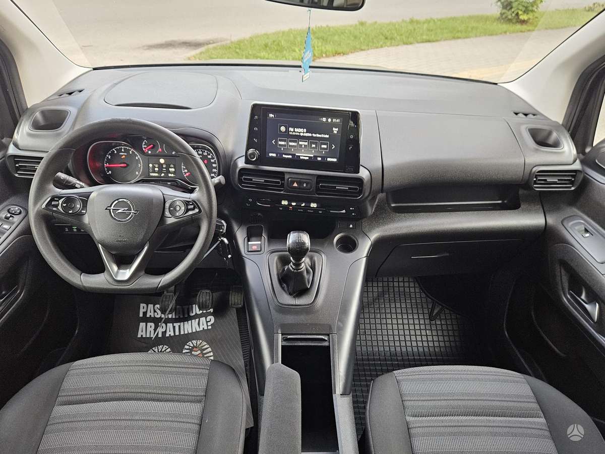 Opel Combo, 1.2 l., mpv / minivan