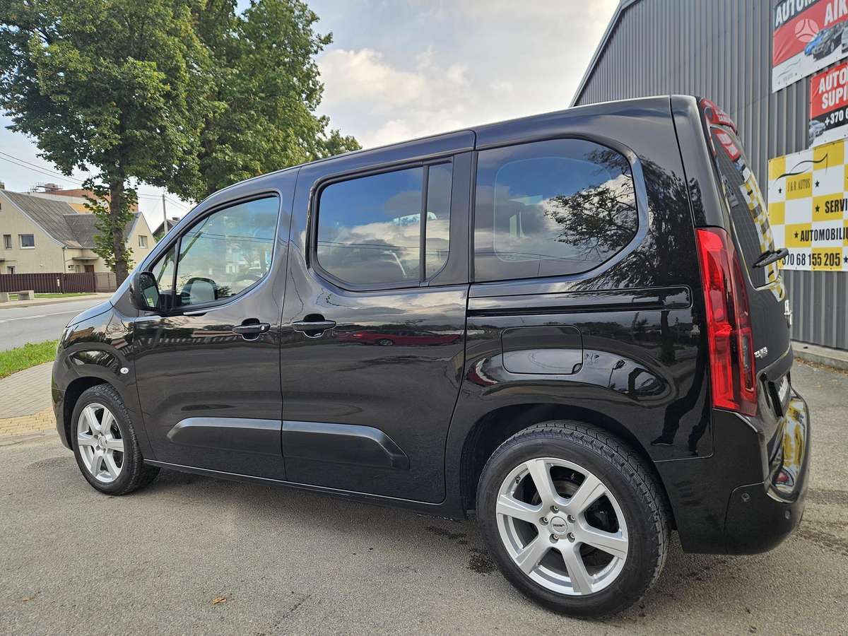 Opel Combo, 1.2 l., Минивэн