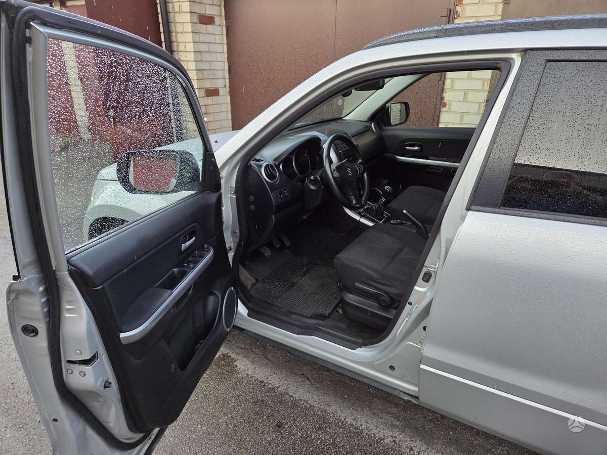 Suzuki Grand Vitara - 3