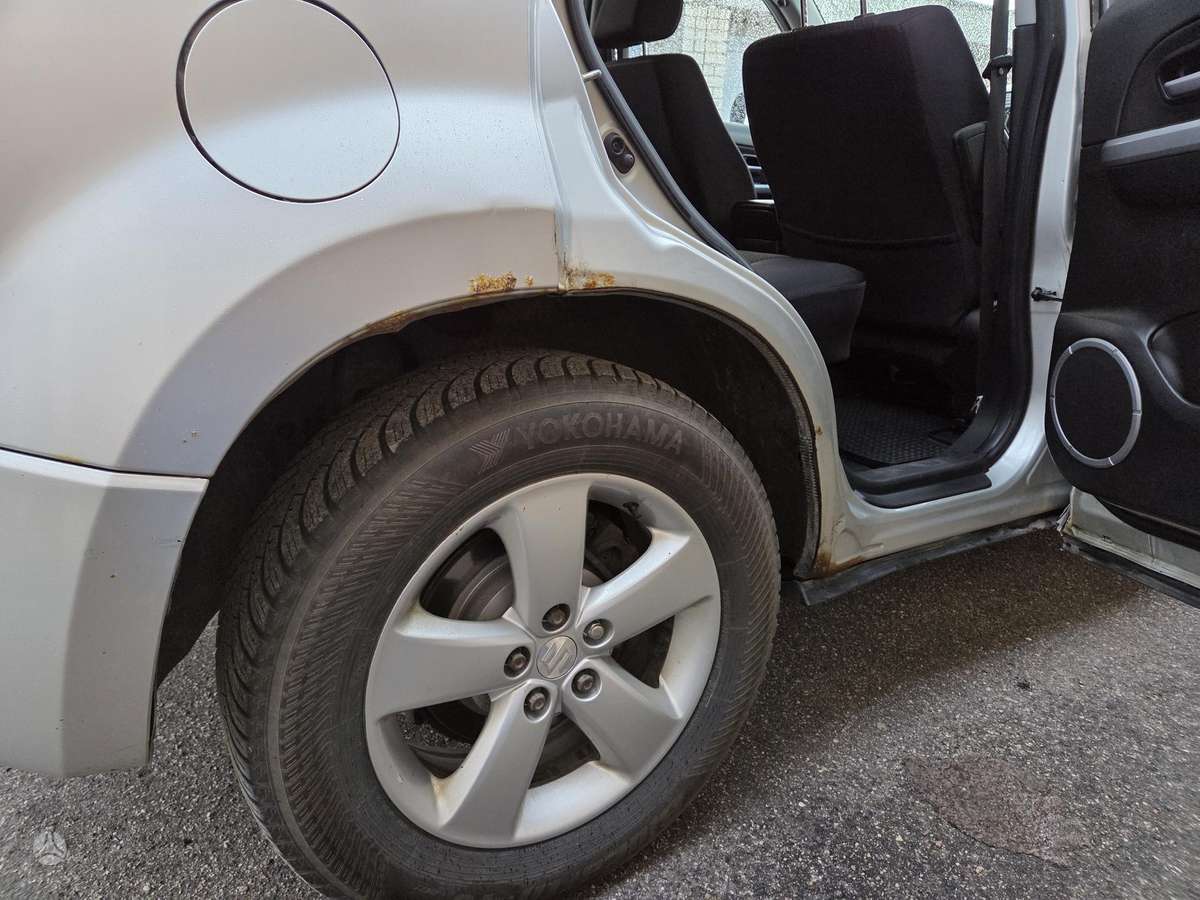 Suzuki Grand Vitara - 8