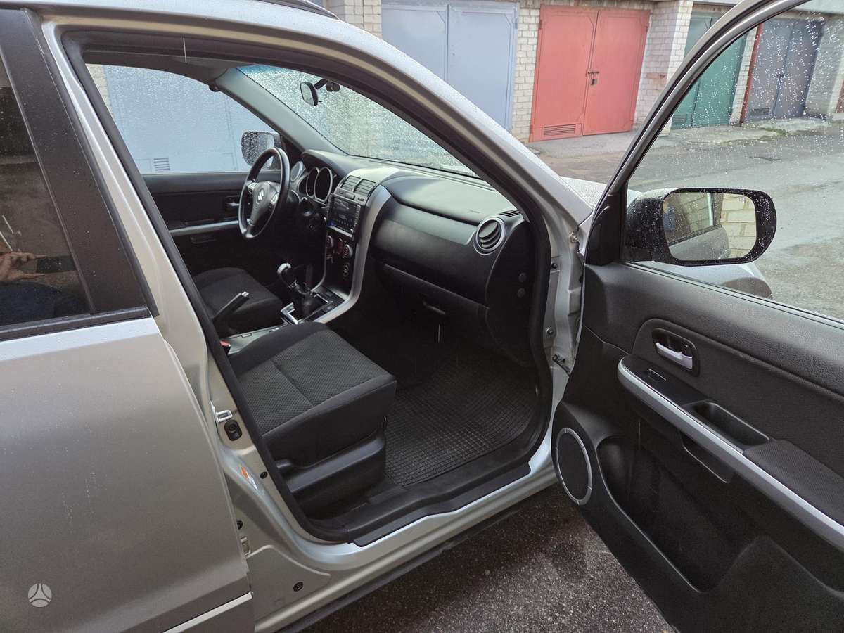 Suzuki Grand Vitara - 9