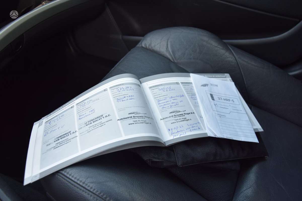 Volvo S60, 2.4 l., Седан