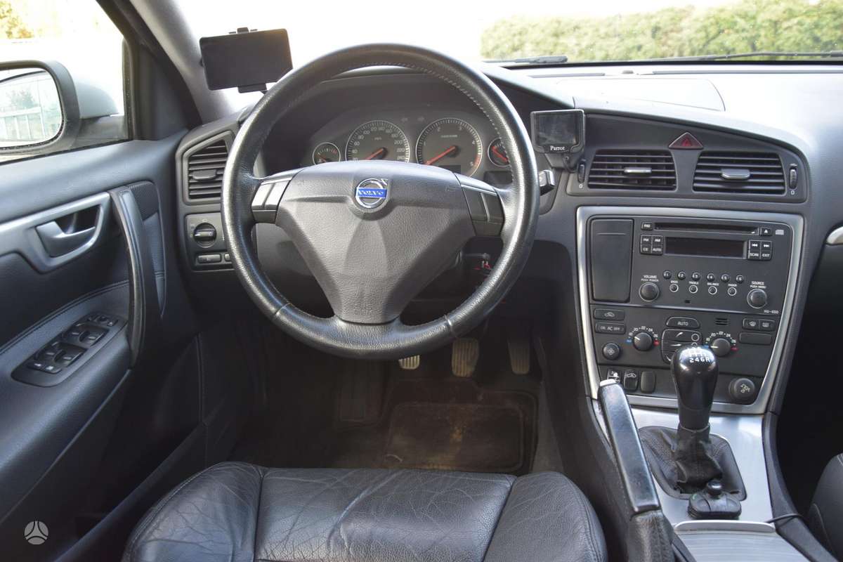 Volvo S60, 2.4 l., Седан