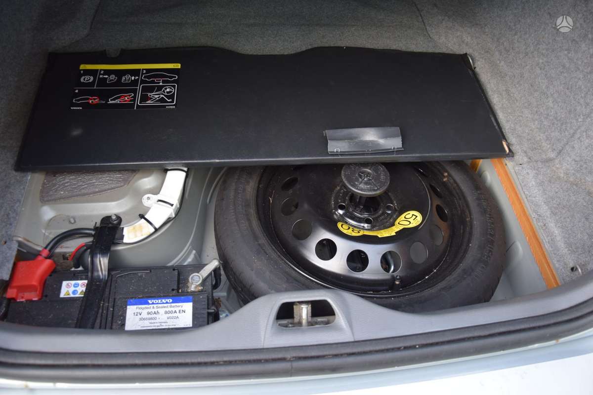 Volvo S60, 2.4 l., Седан